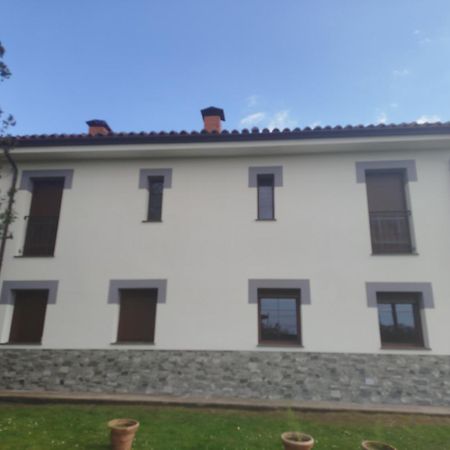 Apartamentos Rurales Inguanzo Villanueva de Pria 外观 照片