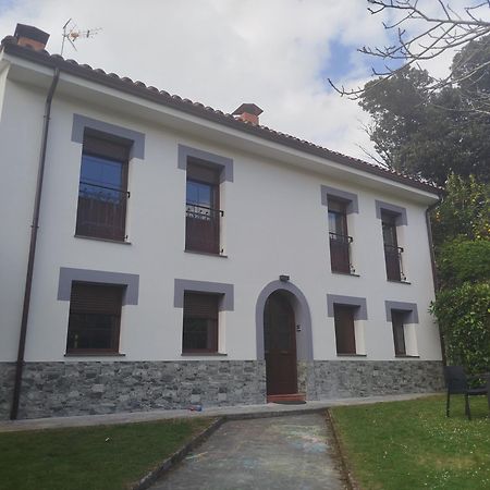 Apartamentos Rurales Inguanzo Villanueva de Pria 外观 照片